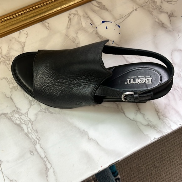 Born Women's Black Sandals Wedge Style Soft All Leather Size 10 M EUC - Picture 5 of 12